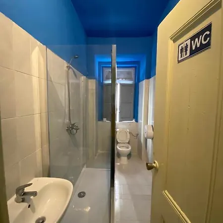 バングラ ホステル リスボン